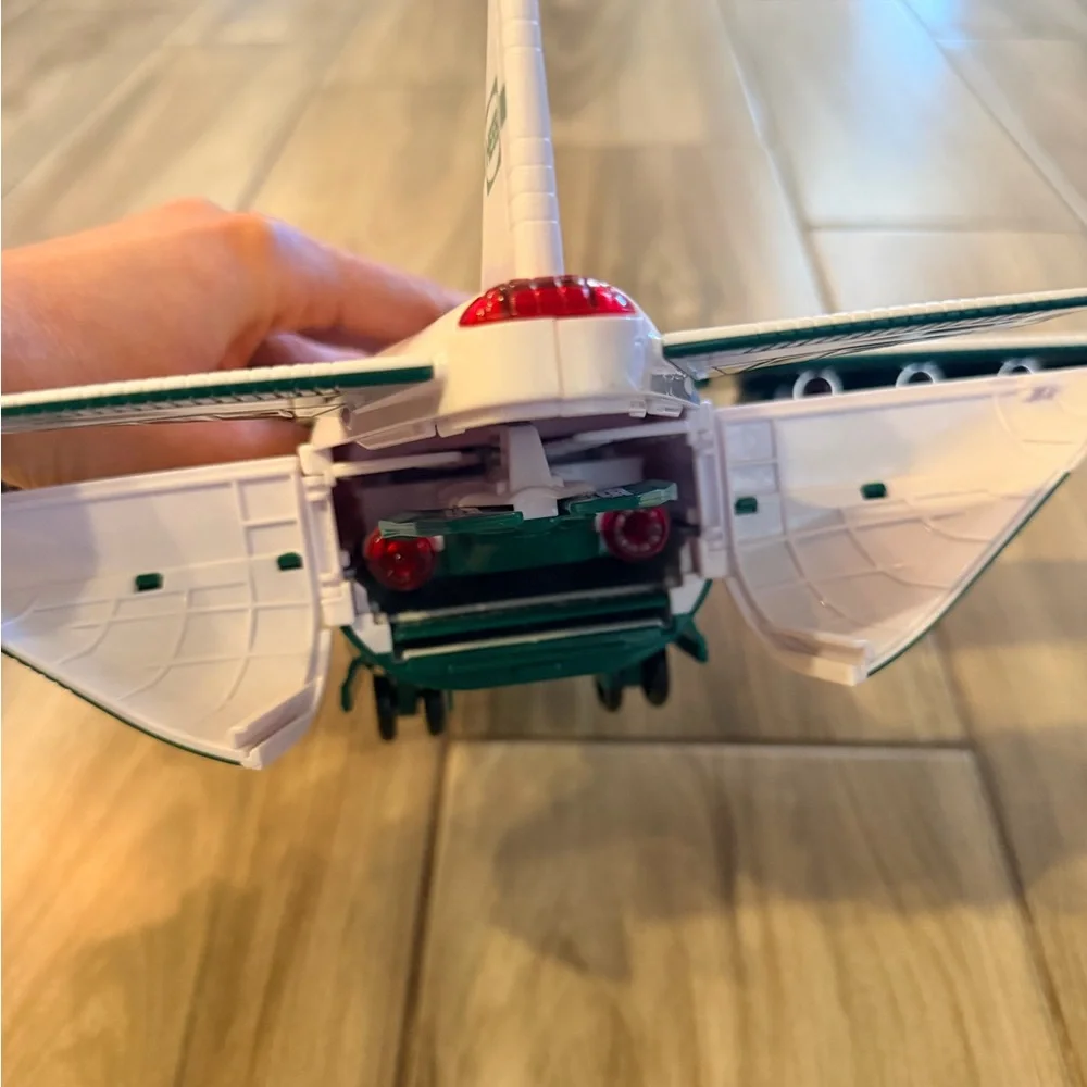 Hess Green and White Cargo Plane and Jet Toy - Picture 5 of 6